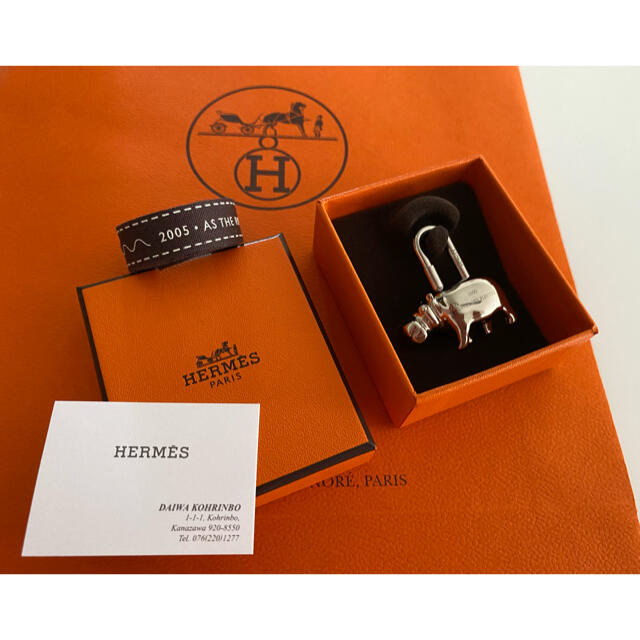 大人気定番商品 Hermes - エルメス カデナ 2005年 カバ キーホルダー