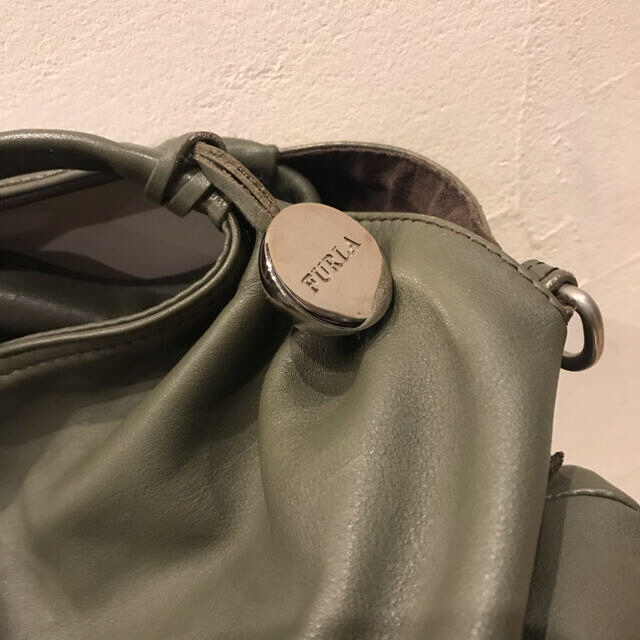 Furla(フルラ)の(ひなたさん専用)フルラFURLA　ハンドバッグ　モスグリーン レディースのバッグ(ショルダーバッグ)の商品写真