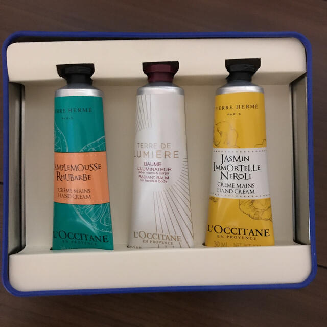 L'OCCITANE(ロクシタン)の未使用品✳︎ ロクシタンハンドクリーム30ml 3本 コスメ/美容のボディケア(ハンドクリーム)の商品写真