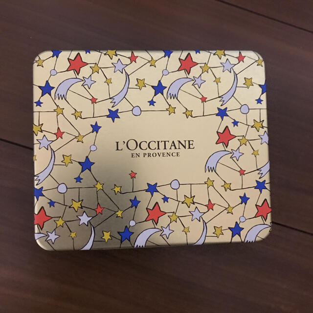 L'OCCITANE(ロクシタン)の未使用品✳︎ ロクシタンハンドクリーム30ml 3本 コスメ/美容のボディケア(ハンドクリーム)の商品写真