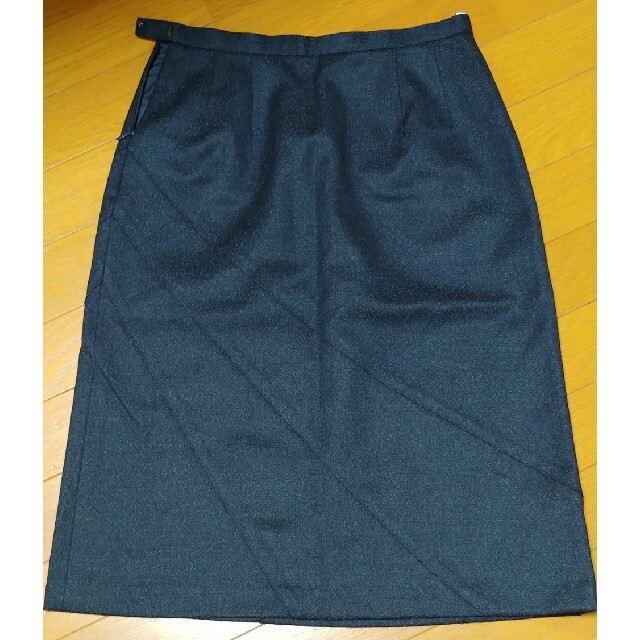 pierre cardin(ピエールカルダン)のピエールカルダン　スカート　紺 レディースのスカート(ひざ丈スカート)の商品写真