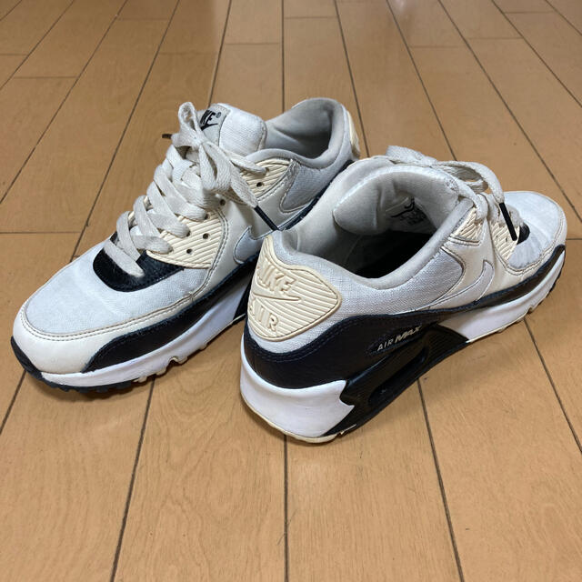 NIKE(ナイキ)のWMNS AIR MAX 90 ペールアイボリー レディースの靴/シューズ(スニーカー)の商品写真