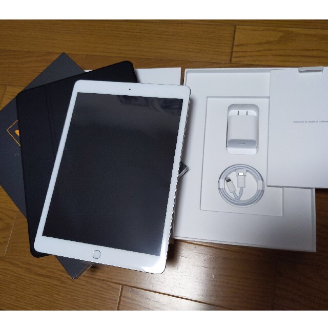 ガラスフィルム、ケース付 iPad 第8世代 32GB 10.2インチ - ノートPC