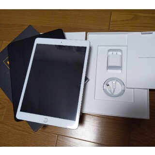 アイパッド(iPad)のガラスフィルム、ケース付 iPad  第8世代 32GB 10.2インチ(ノートPC)