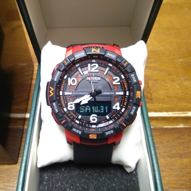 CASIO PRO TREK　PRT-B50-4JF腕時計