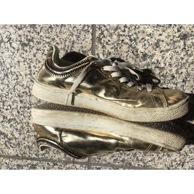 UNDERCOVER(アンダーカバー)のUndercover sneaker 　gold  black stech レディースの靴/シューズ(スニーカー)の商品写真