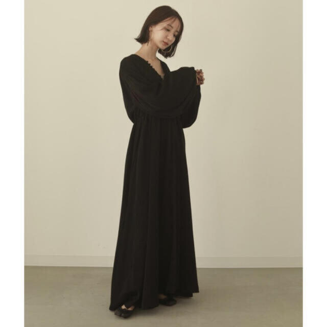 TODAYFUL(トゥデイフル)のlouren front button volume onepiece  レディースのワンピース(ロングワンピース/マキシワンピース)の商品写真