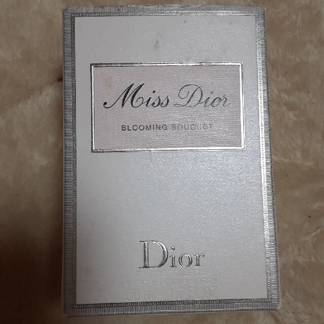 Dior(ディオール)のミスディオール　香水　ブルーミングブーケ 50ml コスメ/美容の香水(香水(女性用))の商品写真