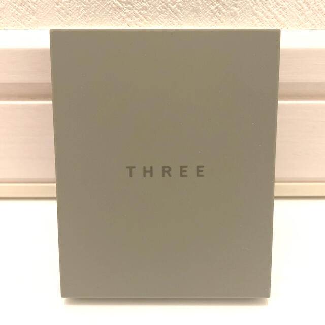 THREE(スリー)のTHREE シマリング　グロー　デュオ　01 コスメ/美容のベースメイク/化粧品(フェイスカラー)の商品写真