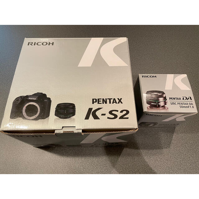 RICOH(リコー)の値下げしました ほぼ新品 リコー PENTAX K-S2 レンズセット おまけ付 スマホ/家電/カメラのカメラ(デジタル一眼)の商品写真