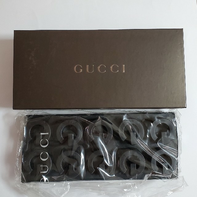 Gucci(グッチ)の【新品　未使用】　GUCCI　グッチ　製氷皿 インテリア/住まい/日用品の日用品/生活雑貨/旅行(日用品/生活雑貨)の商品写真