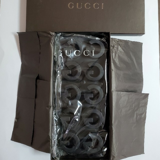 Gucci(グッチ)の【新品　未使用】　GUCCI　グッチ　製氷皿 インテリア/住まい/日用品の日用品/生活雑貨/旅行(日用品/生活雑貨)の商品写真