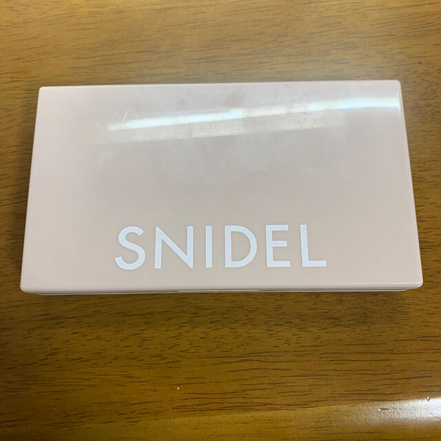 SNIDEL(スナイデル)のSweet 2019年6月号 2段パレット コスメ/美容のキット/セット(コフレ/メイクアップセット)の商品写真