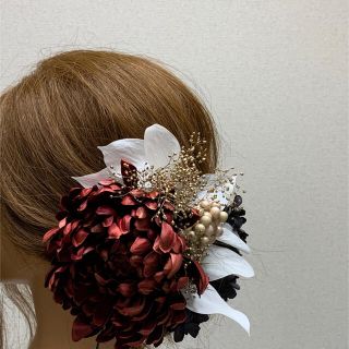 プリザーブドフラワー髪飾り　ウェディングアクセサリー　結婚式・成人式・卒業式(ヘッドドレス/ドレス)