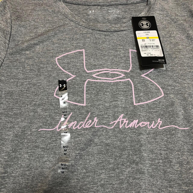 UNDER ARMOUR(アンダーアーマー)のアンダーアーマー レディース グレー Tシャツ レディースのトップス(Tシャツ(半袖/袖なし))の商品写真