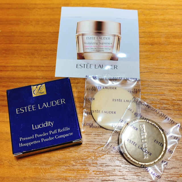 Estee Lauder(エスティローダー)の（新品未使用）Estée Lauder パフ&サンプルセット コスメ/美容のベースメイク/化粧品(その他)の商品写真