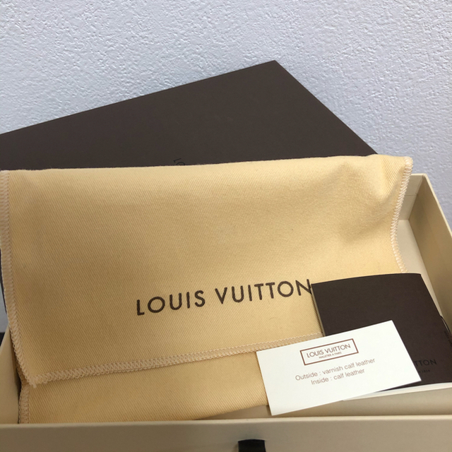 LOUIS VUITTON(ルイヴィトン)のルイヴィトン　ヴェルニ  手帳 レディースのファッション小物(その他)の商品写真