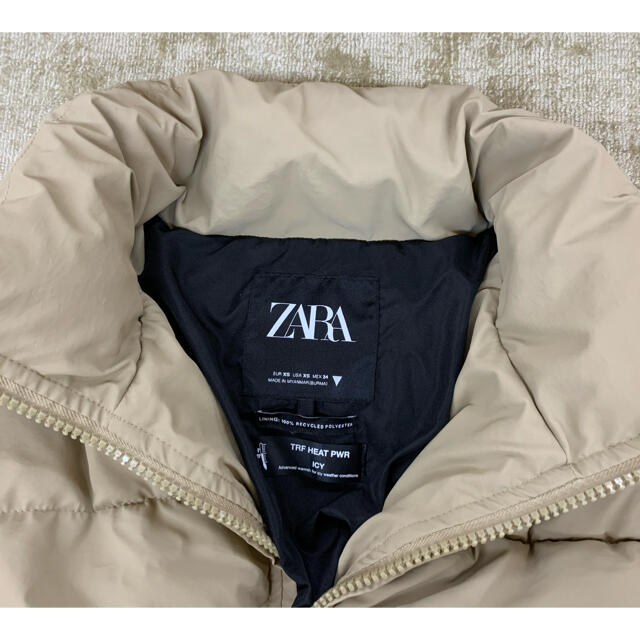 ZARA(ザラ)の［最終値下げ］ZARA アウター(USA XSサイズ) レディースのジャケット/アウター(ナイロンジャケット)の商品写真