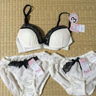 下着　セット　新品　S(ブラ&ショーツセット)