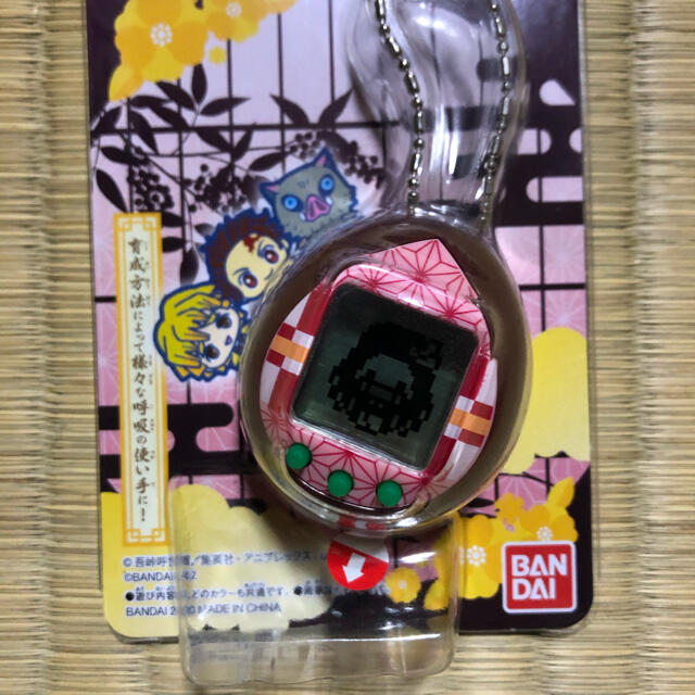 BANDAI(バンダイ)の【新品未開封】きめつたまごっち　ねずこっちカラー エンタメ/ホビーのアニメグッズ(その他)の商品写真