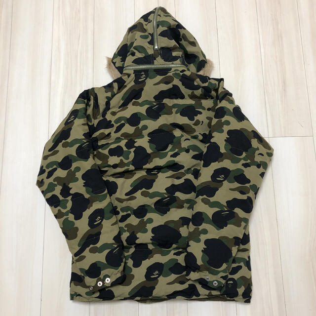 A BATHING APE(アベイシングエイプ)のBAPE 迷彩 ダウンジャケット 【エイプ ベイプ シャーク NIGO】 メンズのジャケット/アウター(ダウンジャケット)の商品写真