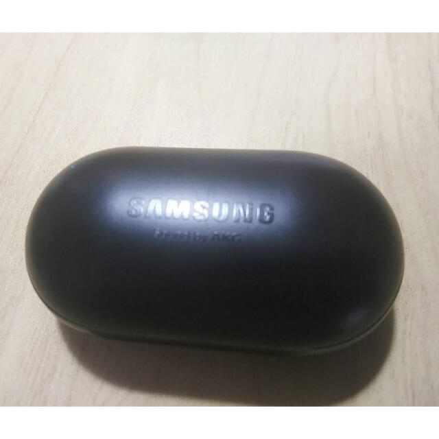 SAMSUNG(サムスン)のSamsung 新完全ワイヤレスイヤホン｢Galaxy Buds｣ハンズオン スマホ/家電/カメラのオーディオ機器(ヘッドフォン/イヤフォン)の商品写真