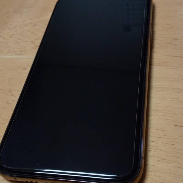 iPhone(アイフォーン)のG.G.様　専用iPhone 11 pro 256GB ゴールド　美品　 スマホ/家電/カメラのスマートフォン/携帯電話(スマートフォン本体)の商品写真