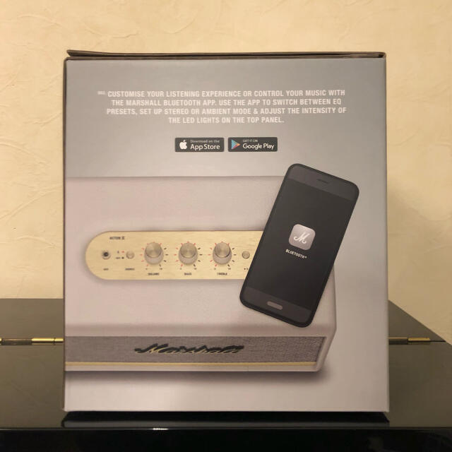 BOSE(ボーズ)のMarshall ACTON2 ホワイト スピーカー 新品未使用 スマホ/家電/カメラのオーディオ機器(スピーカー)の商品写真