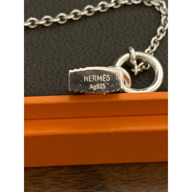 Hermes(エルメス)のHERMES エルメス　ペンダント　アミュレット　カデナ・ケリー レディースのアクセサリー(ネックレス)の商品写真