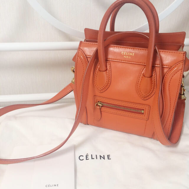 celine(セリーヌ)のセリーヌ   ラゲージ  ナノショッパー レディースのバッグ(ハンドバッグ)の商品写真
