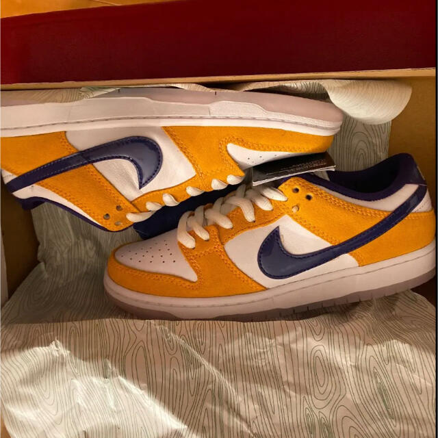 NIKE(ナイキ)のNIKE SB DUNK LOW PRO LACER ORANGE 24.0cm レディースの靴/シューズ(スニーカー)の商品写真