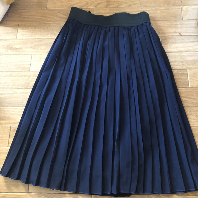 プリーツスカート　紺色　S レディースのスカート(ミニスカート)の商品写真