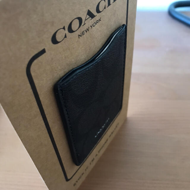 COACH(コーチ)の新品未使用☆【Coach】レザー フォン ポケット ステッカー  スマホ/家電/カメラのスマホアクセサリー(モバイルケース/カバー)の商品写真