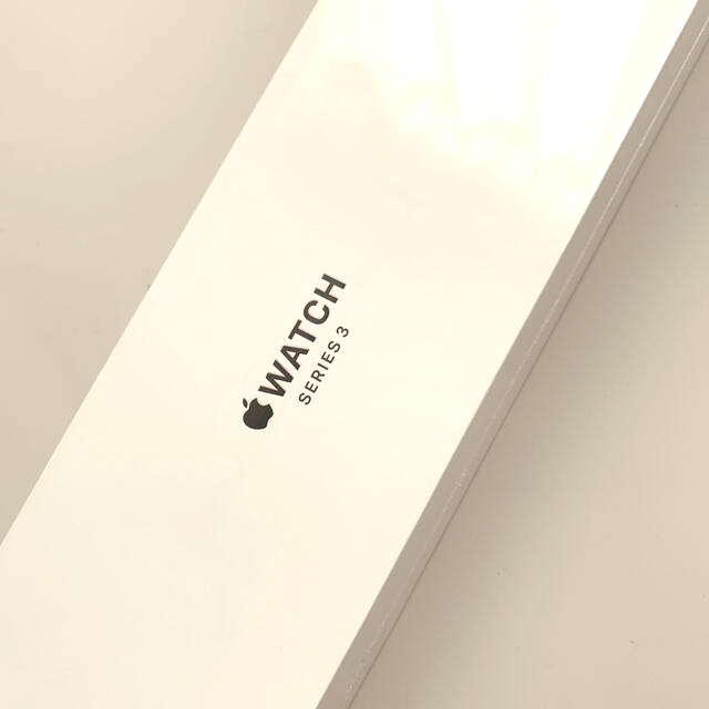 Apple Watch(アップルウォッチ)の【新品未開封】APPLE WATCH SERIES3 38mmGPS white メンズの時計(腕時計(デジタル))の商品写真