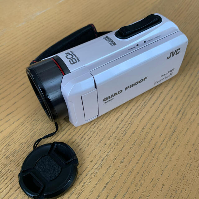 Victor(ビクター)の【中古】JVC・Victor◆ビデオカメラ Everio R(充電器付き) スマホ/家電/カメラのカメラ(ビデオカメラ)の商品写真