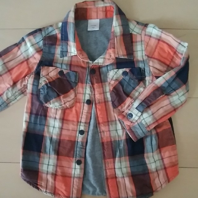 babyGAP(ベビーギャップ)の90 ＧＡＰ 長袖シャツ キッズ/ベビー/マタニティのキッズ服男の子用(90cm~)(ブラウス)の商品写真