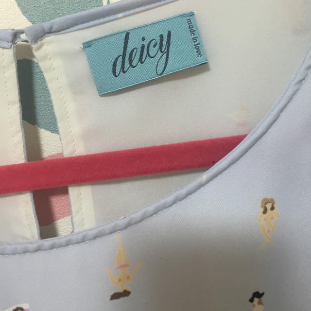 deicy(デイシー)の値下げ！deicy♡オリジナルビーチ柄 レディースのワンピース(ひざ丈ワンピース)の商品写真
