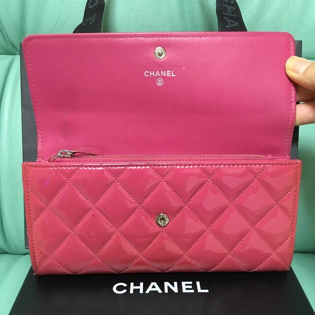 CHANEL(シャネル)のCHANEL シャネル 長財布 財布 確実正規品 レディースのファッション小物(財布)の商品写真
