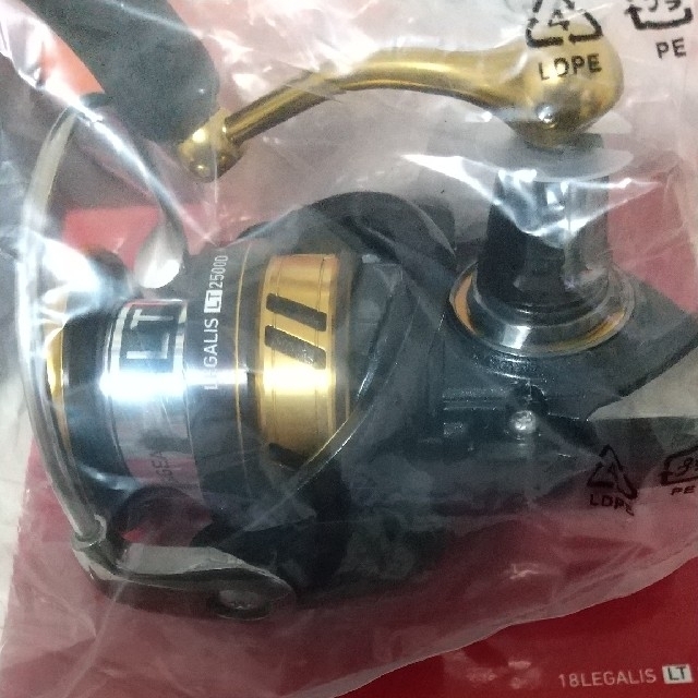 ダイワ DAIWA 18 レガリス LT2500D