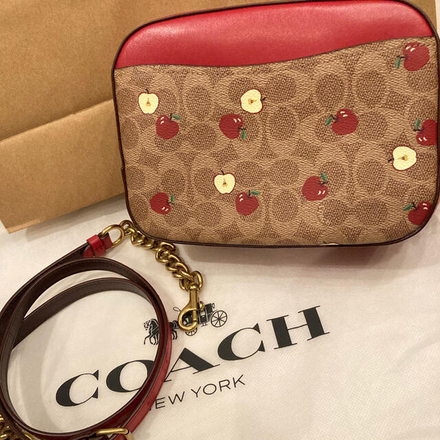 ラクマ価格！　coach コーチ　アップル　ショルダーバッグ　りんご　リンゴ