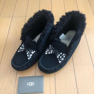 アグ(UGG)のUGG☆  スワロフスキー限定ALENA ☆ US7 24㌢(スリッポン/モカシン)