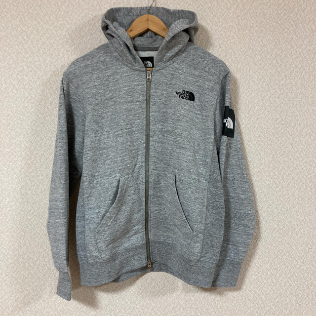 THE NORTH FACE(ザノースフェイス)のノースフェイス スクエアロゴフルジップ NT11952（ミックスグレー） メンズのトップス(パーカー)の商品写真