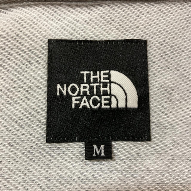 THE NORTH FACE(ザノースフェイス)のノースフェイス スクエアロゴフルジップ NT11952（ミックスグレー） メンズのトップス(パーカー)の商品写真
