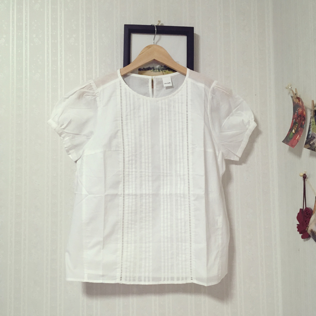 FELISSIMO(フェリシモ)の白ブラウス レディースのトップス(シャツ/ブラウス(半袖/袖なし))の商品写真