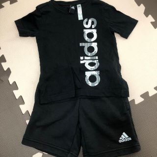 アディダス(adidas)のadidas(Tシャツ/カットソー)