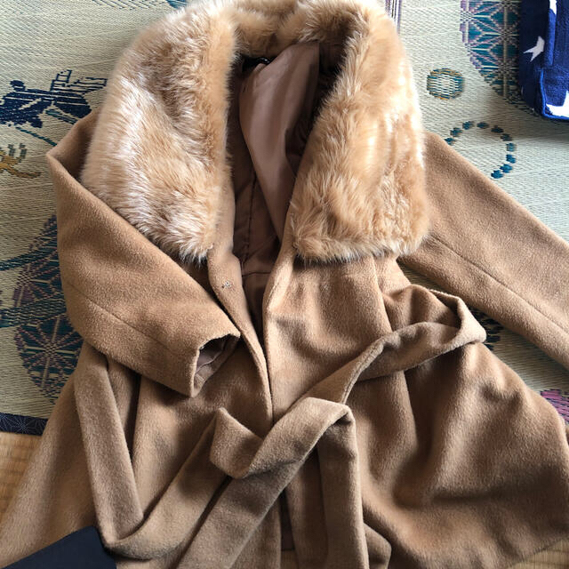 RESEXXY(リゼクシー)のコート レディースのジャケット/アウター(毛皮/ファーコート)の商品写真