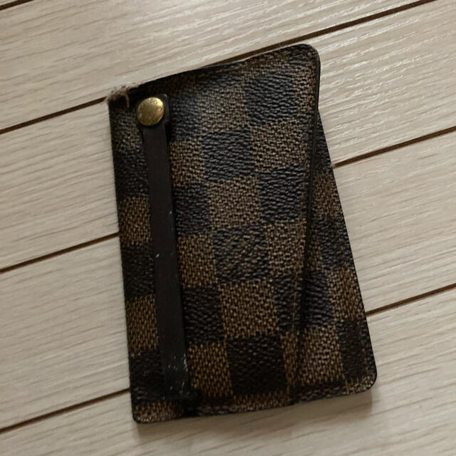 LOUIS VUITTON(ルイヴィトン)のLOUIS VUITTON   ダミエ　キーケース メンズのファッション小物(キーケース)の商品写真