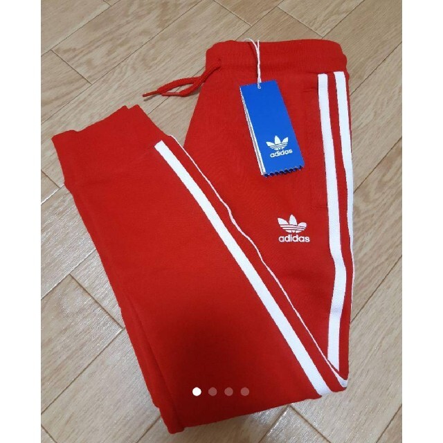 adidas(アディダス)のキッズ トラックパンツ adidas originals キッズ/ベビー/マタニティのキッズ服男の子用(90cm~)(パンツ/スパッツ)の商品写真