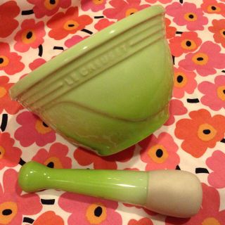 ルクルーゼ(LE CREUSET)のレア☆新品 ルクルーゼ すり鉢&すりこぎ(調理道具/製菓道具)