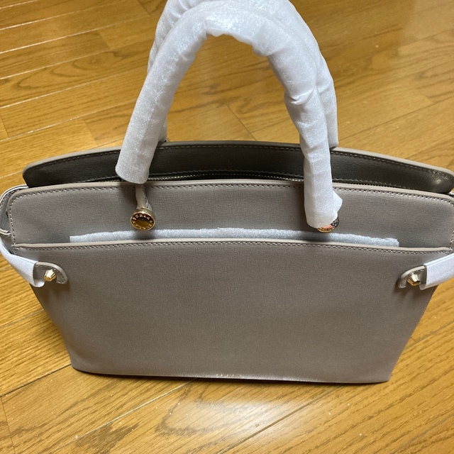 ショルダーバッグ新品❣️フルラ FURLA A4 トートバッグ ショルダー